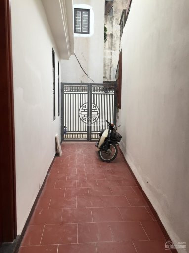 34m2 X 5t Thạch Bàn, Long Biên 2 Mặt Thoáng, Cổng Riêng, Xe Con đỗ Cửa, Cách 30m Ra đường ôtô Tránh 4