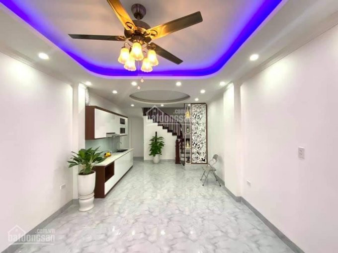 Bán Nhà Phố Trạm Cổ Linh 40mx5 Tầng Gần ô Tô Gần Kv Kinh Doanh Giá 325 Tỷ 1