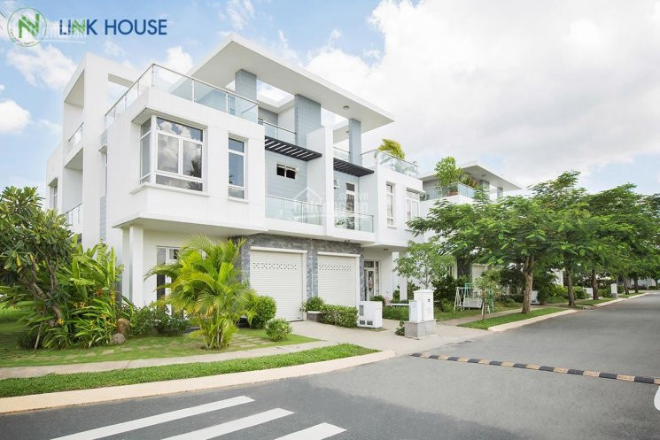 Biệt Thự Song Lập 10x20m, Trục Chính 20m View Hồ Bơi Villa Park Q9, 135 Tỷ Nhà Thô, Full Nt, 15tỷ 8