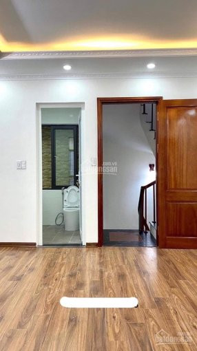 Chính Chủ Cho Thuê Nhanh Nhà Huỳnh Thúc Kháng 45m X 5t, Thông Sàn,ô Tô đỗ Cửa,nhà Mới Xây 5