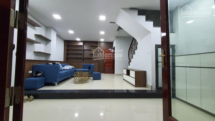 Nhà đẹp Phố Láng Hạ - Nguyễn Chí Thanh, đống đa, Lô Góc, Oto đỗ Cửa 42m2, 5t, Mt5m, 58 Tỷ