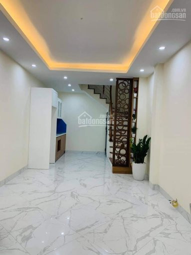 Nhà đẹp Trung Tâm Cầu Giấy - 35m2, Sổ đẹp, Ngõ Thoáng, Nhà Mới đón Tết, Chỉ 3 Tỷ Hơn 2