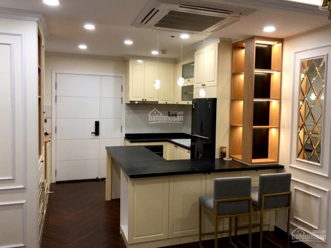 Terra Royal Apartment For Rent, District 3 1 Bedroom + 1, Fully Furnished, Price 780 Usd / Month 1