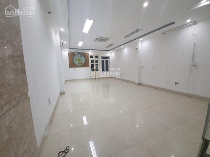 Văn Phòng Cho Thuê Mặt Phố Hoàng Quốc Việt Diện Tích Từ 20m2 - 100m2 Tòa Nhà Mới Siêu đẹp 1