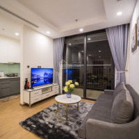 Chính Chủ Cho Thuê Nhanh Căn Hộ Chung Cư Vinhomes Green Bay, Mễ Trì, Dt 70m2, 2 Phòng Ngủ, Giá 12 Tr/th (đồ đẹp)