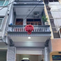 Chính Chủ Cho Thuê Nhanh Nhà Nguyễn Khang 50m2*4t,5 Phòng, đủ đồ, Ngõ Rộng ô Tô, Giá 11tr/tháng , Nhà đẹp, ổn