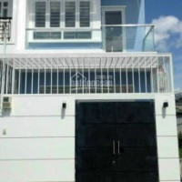 Nhà Kề Sân Bóng Linh Xuân Nhà Trệt Lầu Xây ở Mới Gần 1năm, Chắc Chắn, Mái đúc- Có Thể Lên Tấm