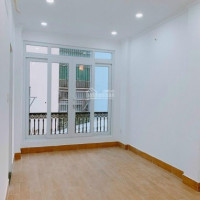 Nhà Mới Trung Tâm Phú Nhuận Dt: 6m X 6m, 1 Trệt 3 Lầu, Sân Thượng