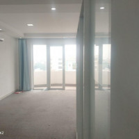 Văn Phòng đẹp 45m2, Mặt Tiền Ung Văn Khiêm, Q Bình Thạnh Liên Hệ: 093 200 7974