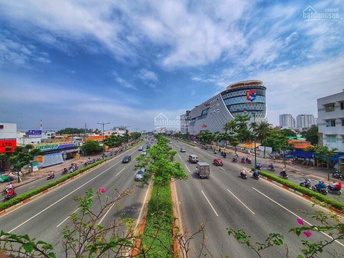 Chính Chủ Bán Nhanh Nhà 3 Lầu Các Tuyến đường Nhánh Phạm Văn đồng, Khu Bên Sông Hiệp Bình Chánh Sau Lưng Giga Mall 7