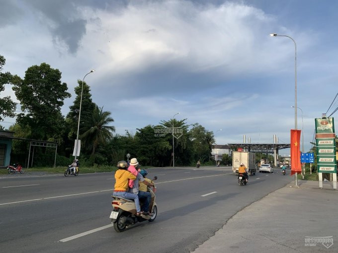 Mặt Tiền Trung Tâm ô Môn, Quốc Lộ 91, Dt: 50m (hậu 91m) X 200m= 19000m2, Giá: 55 Triệu/m2 2