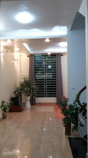 Nhà đẹp, Rẻ Phố Giang Biên - 3 Mặt Thoáng 47 M2 4 Tầng 2,78 Tỷ 1