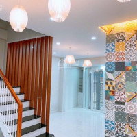 Chính Chủ Bán Gấp Nhà  Vị Trí đẹp Nhất Quận 7, Nội Thất Cao Cấp, Thiết Kế Hiện đại, Lh: 0924629469