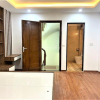 Chính Chủ Bán Nhanh Nhà Chính Kinh, Gần Royal City, Dt 40m2*5 Tầng, đầy đủ Nội Thất, Lh 0977998121