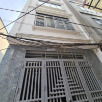 Tôi Cần Bán Nhà Phố Xốm - Quang Lãm, 42m2*3 Tầng, đầy đủ Nội Thất Không Dính Quy Hoạch