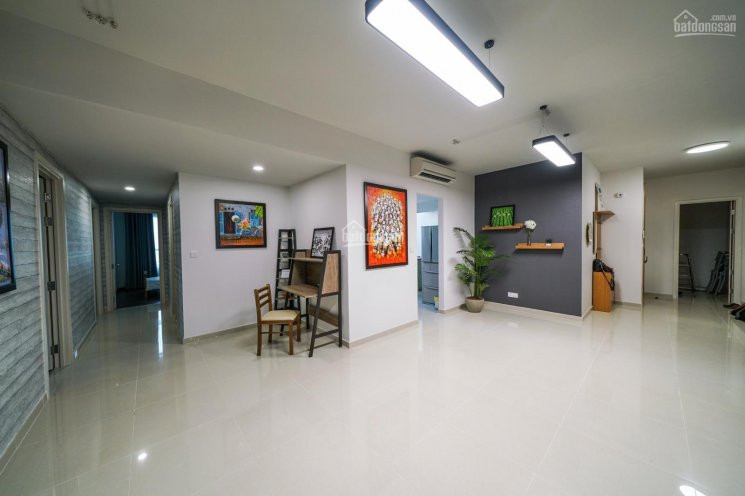 Bán Nhanh 2 Phòng Ngủ 82m2 Tầng Cao Thoáng Mát View Trực Diện Hồ Bơi, Giá 3,2 Tỷ, Tặng Hết Nội Thất 18