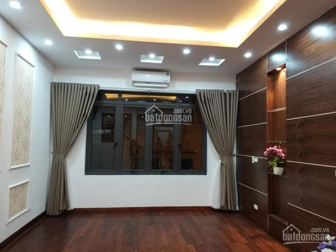 Chính Chủ Bán Nhanh Nhà Gấp Phùng Chí Kiên 51m2, 5 Tầng, 10 Tỷ, Phân Lô Vỉa Hè ô Tô Tránh 6