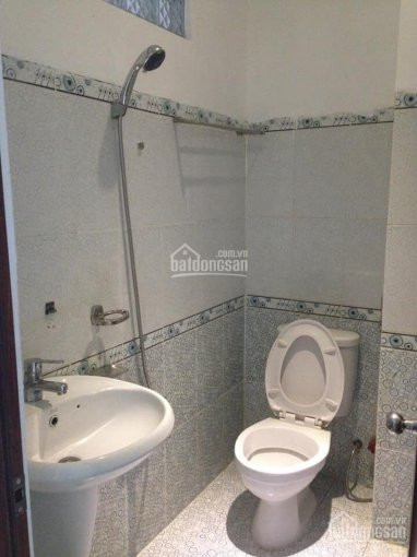 Chính Chủ Cho Thuê Nhanh Căn Hộ Chung Cư H1, Hoàng Diệu, Quận 4, Diện Tích 74m2, 2 Phòng Ngủ, 1 Phòng Khách, 1wc, 1