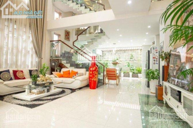 Siêu Phẩm đắc địa Mặt Tiền đường Lê Lai, Pbến Thành, Quận 1, Dt 4m X 15m, 5 Lầu, Giá Bán 335 Tỷ 1