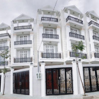 Bán Nhà Phố 3 Lầu Ngay Gần Khu Jamona Home Resort Thủ đức - Giá Gốc 5,5 Tỷ