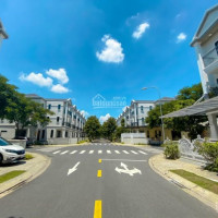 Chính Chủ Bán Nhanh Gấp Biệt Thự Nine South Estates Hướng Nam Diện Tích 140m2 Full Nột Thất Giá Rẻ 0906886788