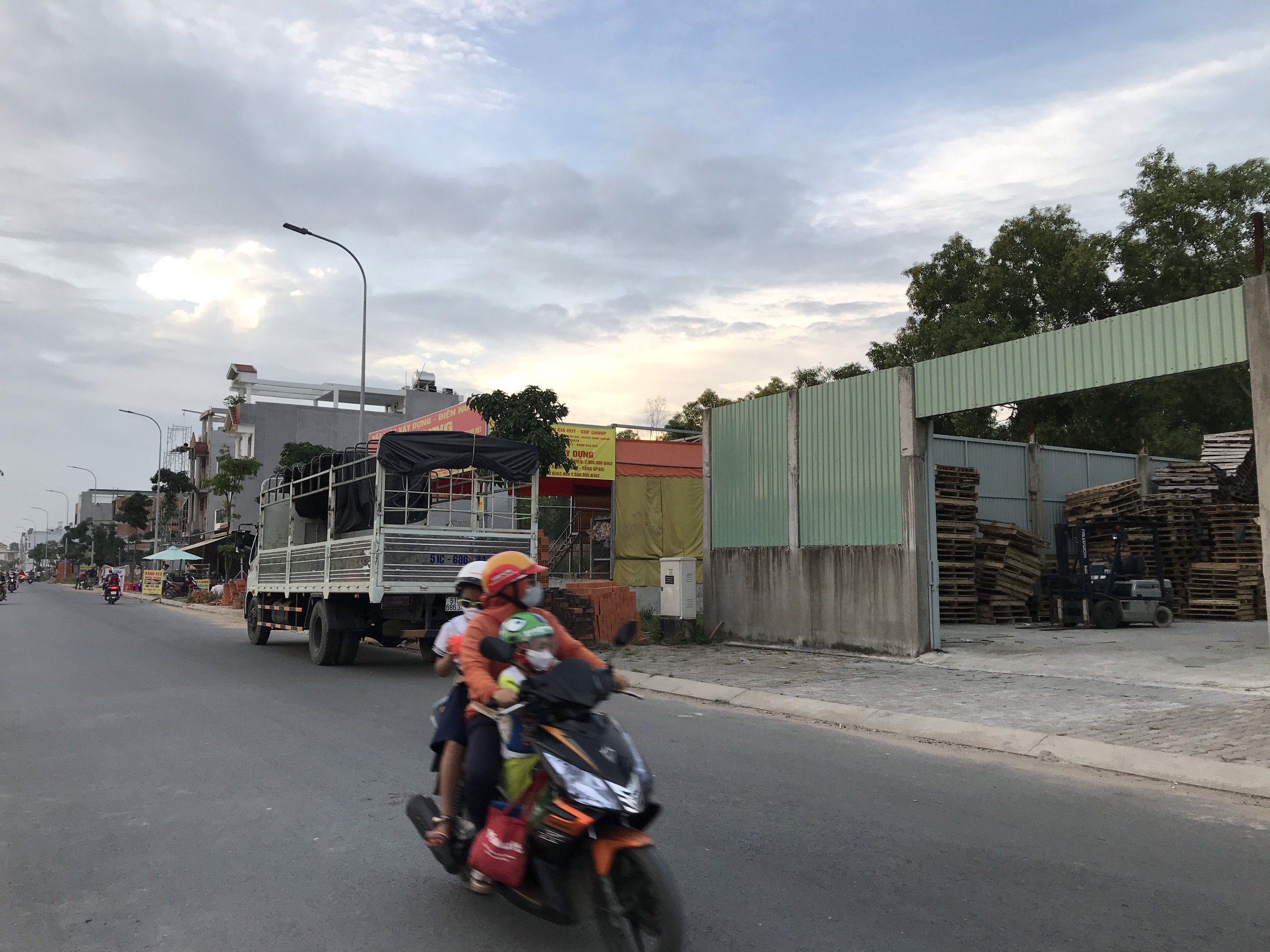 Đất 278m2 xây kho, xưởng gần chợ Phú Lâm Coop Mart Aeon NhậtĐường 20m