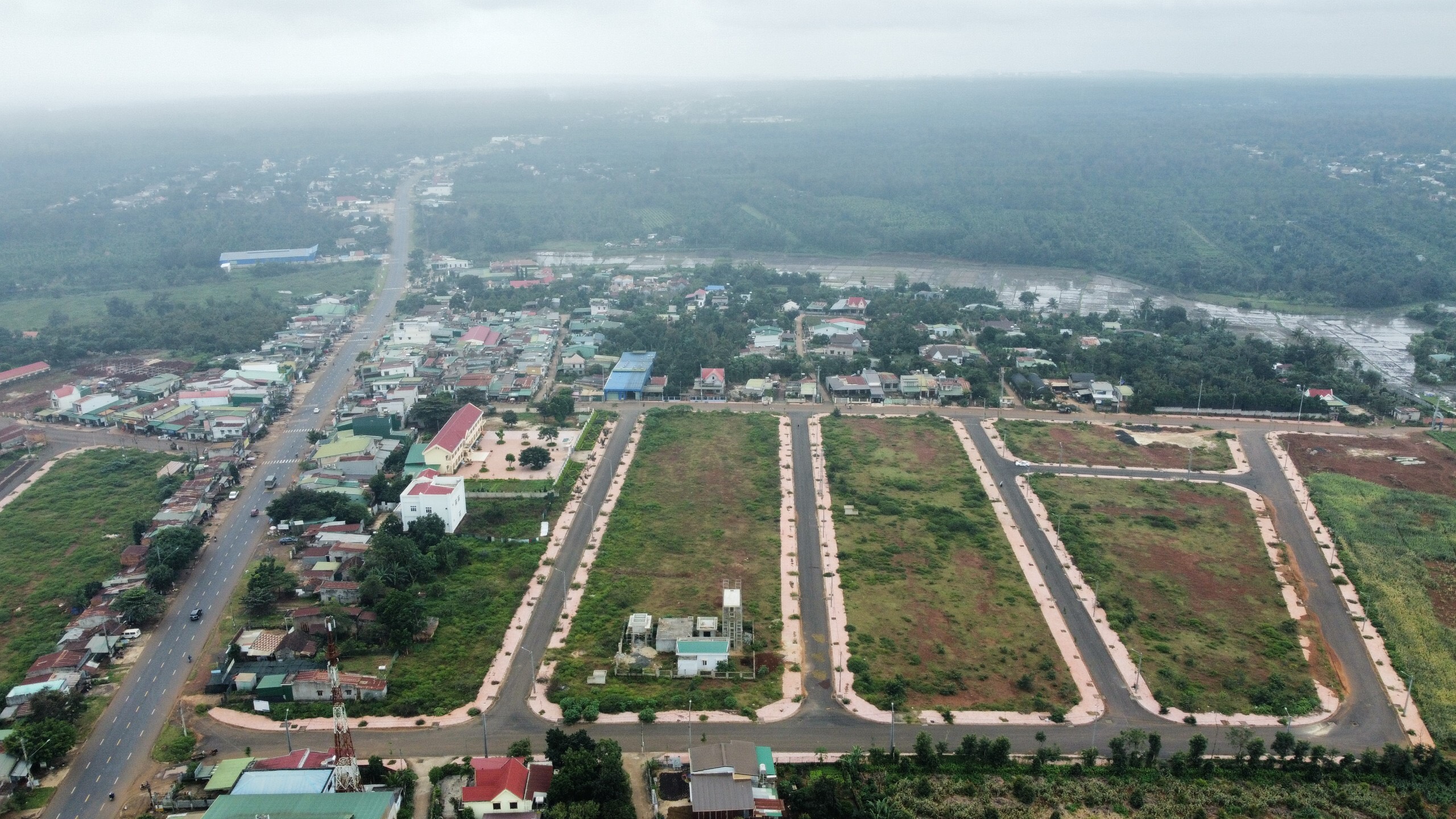 Đã có sổ đỏ 02 lô đẹp nhất KDC Ea Knuec Trung tâm hành chính mới huyện Krong Pak 2