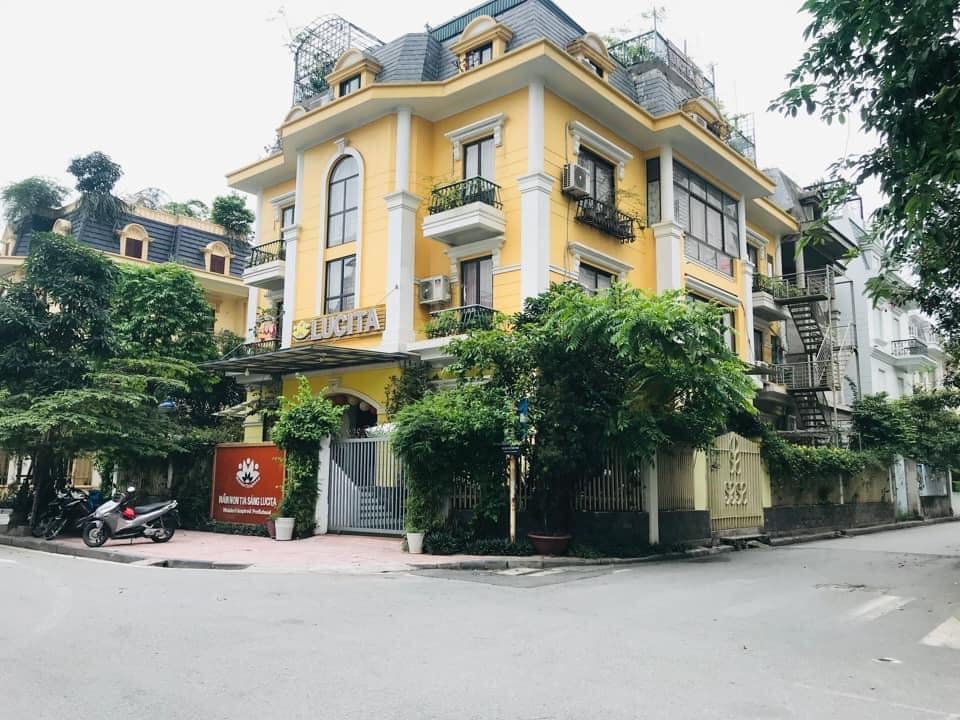 Cần bán Biệt thự đường Hoàng Quốc Việt, Phường Nghĩa Đô, Diện tích 400m², Giá 65 Tỷ - LH: 0817222333