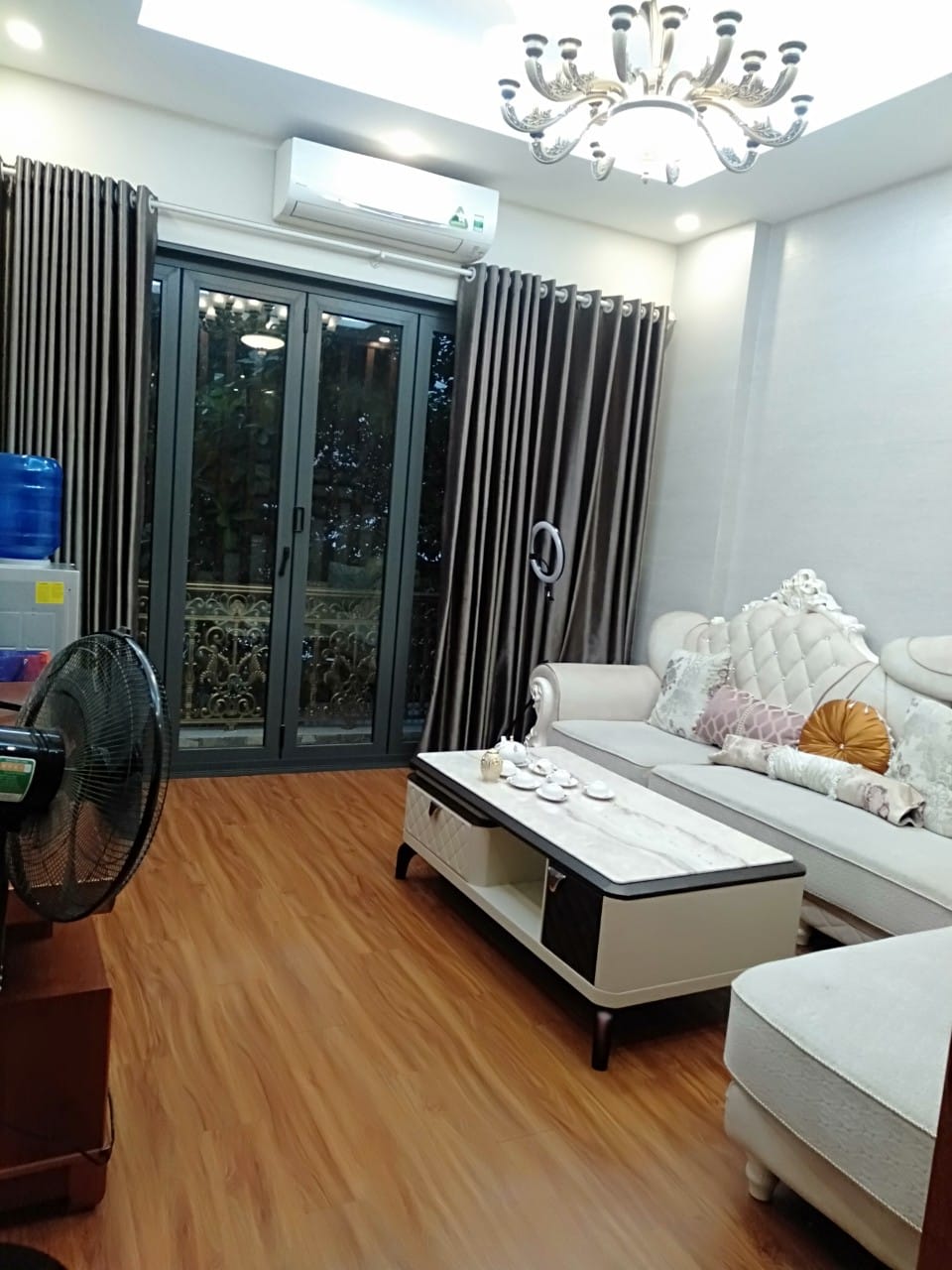 Cần bán Nhà mặt tiền đường Yên Hòa, Phường Yên Hòa, Diện tích 60m², Giá 12 Tỷ - LH: 0969040000 3