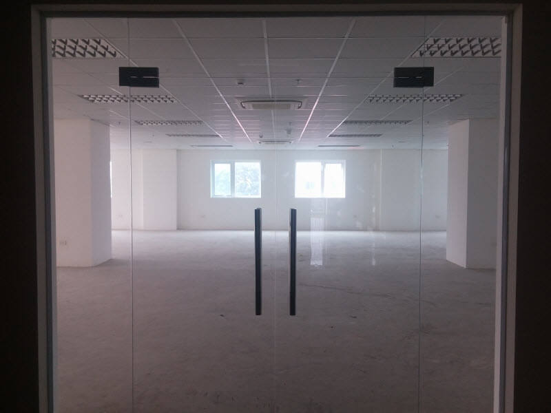 Cần cho thuê văn phòng quận Cầu Giấy: 100m2, 200m2, 500m2 tòa 319, Lê Văn Lương. Lh 0909300689 5