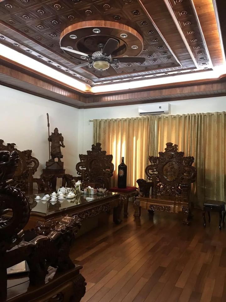 Cần bán Nhà mặt tiền đường Vũ Phạm Hàm, Phường Yên Hòa, Diện tích 145m², Giá 45 Tỷ - LH: 0969040000