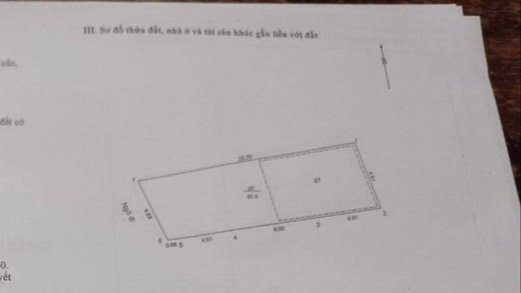 Chính chủ bán mảnh đất Thanh Xuân, Dt 96m2 x 4.6m, ô tô vào, view hồ