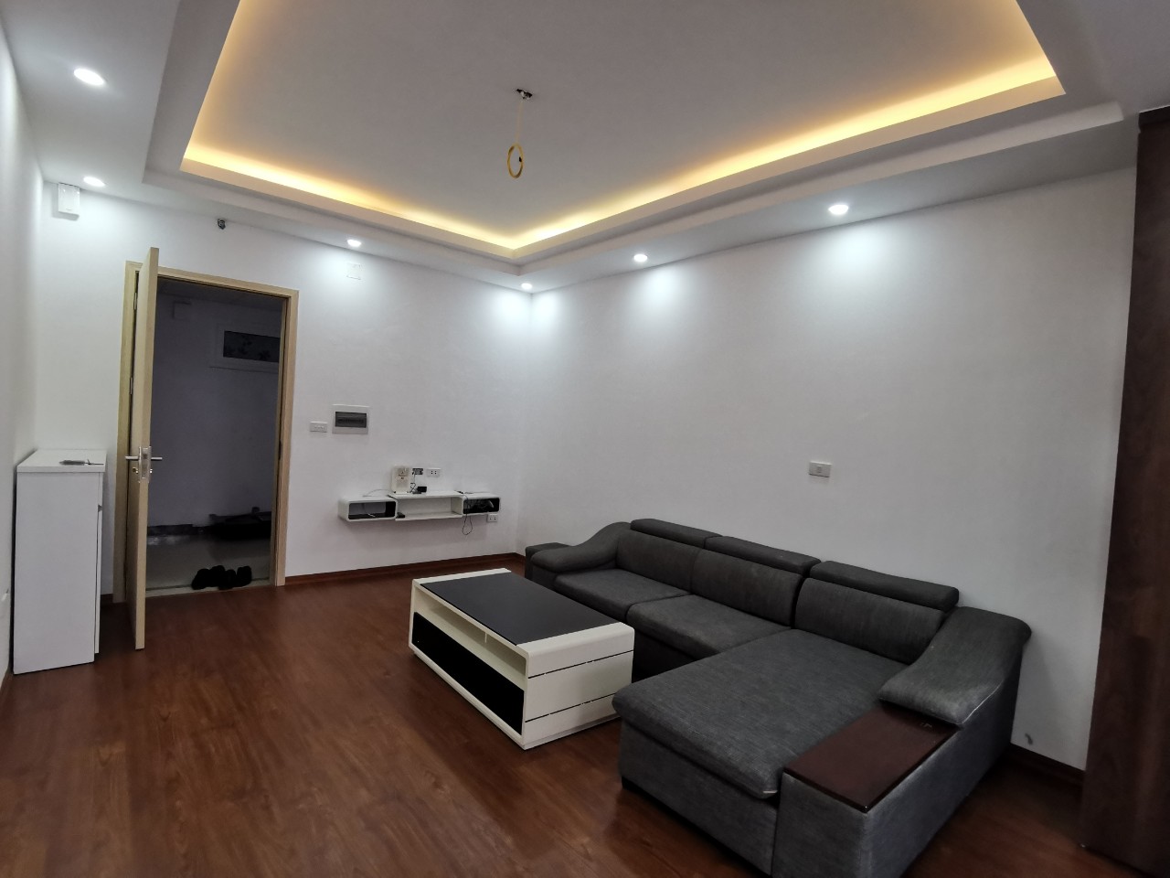 Bán căn hộ 68 m2, full nội thất cao cấp, giá rẻ nhất tại Thanh Hà Cienco 5 5