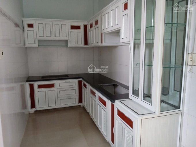 Bán nhà 1 trệt 1 lầu đất thổ cư hẻm xe hơi đường Trường Chinh, gần biển Ninh Chữ 4