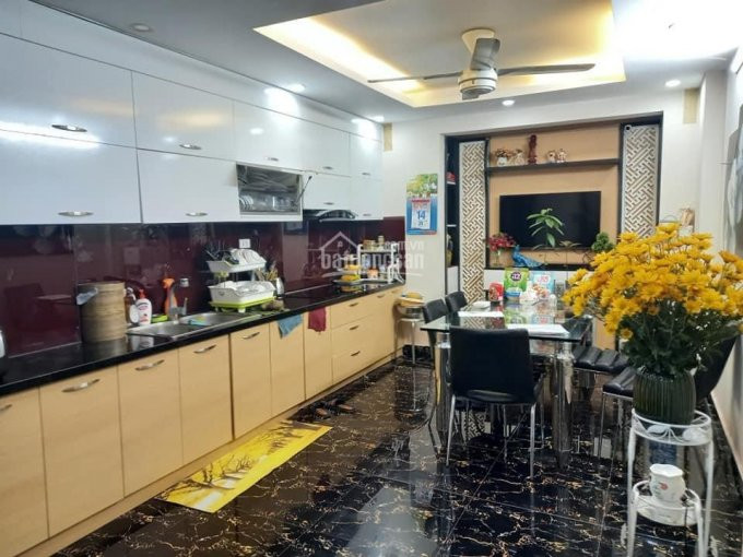 Nhà đẹp Sân đẹp! Phân Lô, Ngõ Nông, Thái Hà, ô Tô Cách 10m, 45m2, 5t, Nhỉnh 6 Tỷ 6