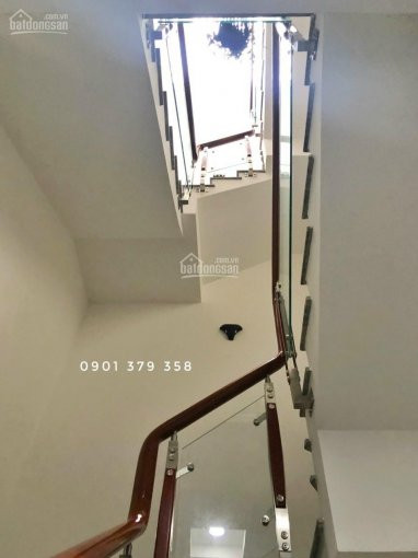 Nhà đường 16m , Nguyễn Duy Trinh Vào 40m , 1 Trệt 2 Lầu , Sân Thượng Tại Quận 2 5