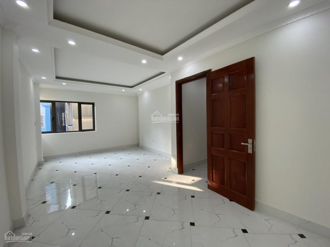 Tôi Cần Bán Nhà 5 Tầng - Sổ đỏ 32m2 - Giá 285 Tỷ Tại Ngõ 18 Phố định Công Thượng, Quận Hoàng Mai 7