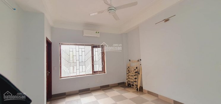 Bán Nhà đường Thái Thịnh, 30m2, Lô Góc, Cách ô Tô 10m, Giá 237 Tỷ 2