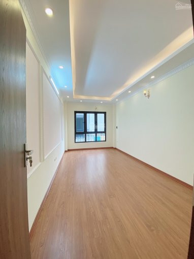 Chính Chủ Bán Nhanh Nhà Tư đình, Long Biên 30m2, Xây 4 Tầng ô Tô đỗ Cửa Cách 20m Ra Ngõ ô Tô Tránh Nhau 8