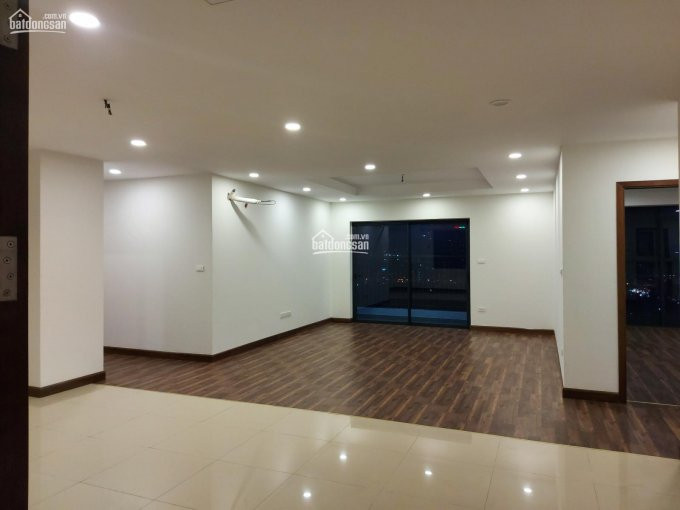 Chính Chủ Cần Bán Gấp Chung Cư ở Goldmark City, Tầng 9, Dt: 139m2, Giá 297tr/m2 Lh: 0976442798 2