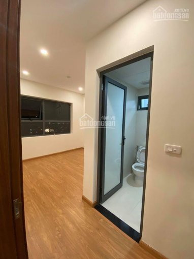 Chính Chủ Cần Cho Thuê Căn 2pn 72m2 View Nội Khu Và Vinhomes - 2pn 2wc đồ Nguyên Bản - 6,5tr/tháng 5