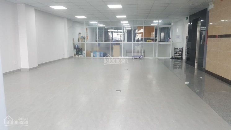 Chính Chủ Cho Thuê Nhanh Văn Phòng Mới Xây Dt: 220m2 Mặt Tiền đường Xa Lộ Hà Nội, Song Hành, Q 9 Bao Gồm Phí Ql 3