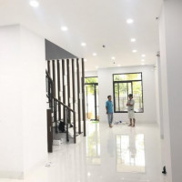 Chính Chủ Cần Cho Thuê Gấp Nhà Riêng Lakeview City, Nội Thất đẹp, Giá 26tr/tháng