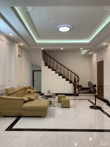 Chỉ Từ 4 Tỷ Bạn đã Sở Hữu Khu Liền Kề Nguyễn Hoàng - Cầu Giấy - 6 Tầng - Gara ô Tô - Ngõ Thông Kd 3