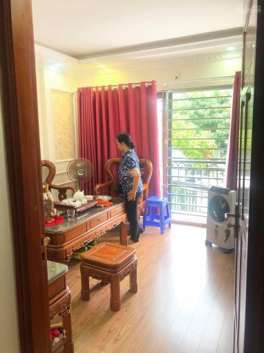 Chính Chủ Bán Nhanh Gấp Nhà Ngõ 204 Cổ Linh 52m2 - Mặt Ngõ Thông - ô Tô Tránh - Kinh Doanh - 398 Tỷ 2
