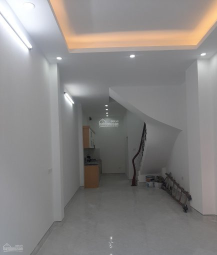 Chính Chủ Bán Nhanh Nhà Mới Sổ đỏ 30,2m2 3 Tầng đông Dư, đường 4m ô Tô đi Qua, 250m Ra Cầu Thanh Trì, Giáp Cự Khối 8