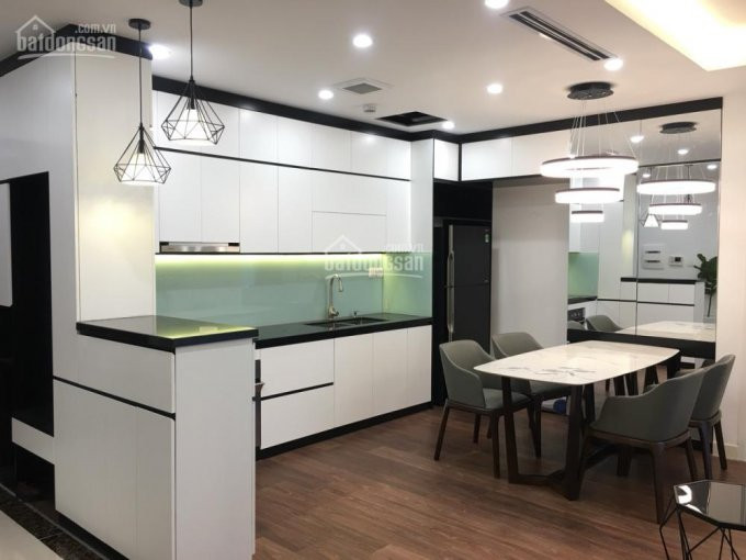 Chính Chủ Cho Thuê Nhanh Chung Cư Royal City Diện Tích 120m2, 3pn, Nội Thất đẹp Giá 18 Triệu/th Lh: 0916 24 26 28 6