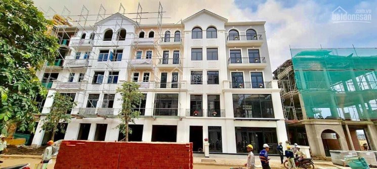 Chính Chủ Cho Thuê Nhanh Shophouse Vinhomes Grand Park Quận 9 1