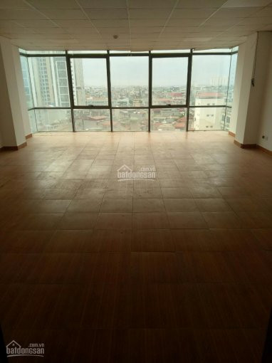 Chính Chủ Cho Thuê Nhanh Văn Phòng Mặt Phố Nguyễn Trãi , Diện Tích 50m2, View Thoáng, 1