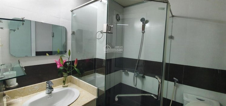 Cho Thue Phòng 30m2 đầy đủ đồ Tại Ngõ 310 Nghi Tàm Yên Phụ Tây Hồ Giá 3,5 Triệu /tháng Vị Trí Gần H 3